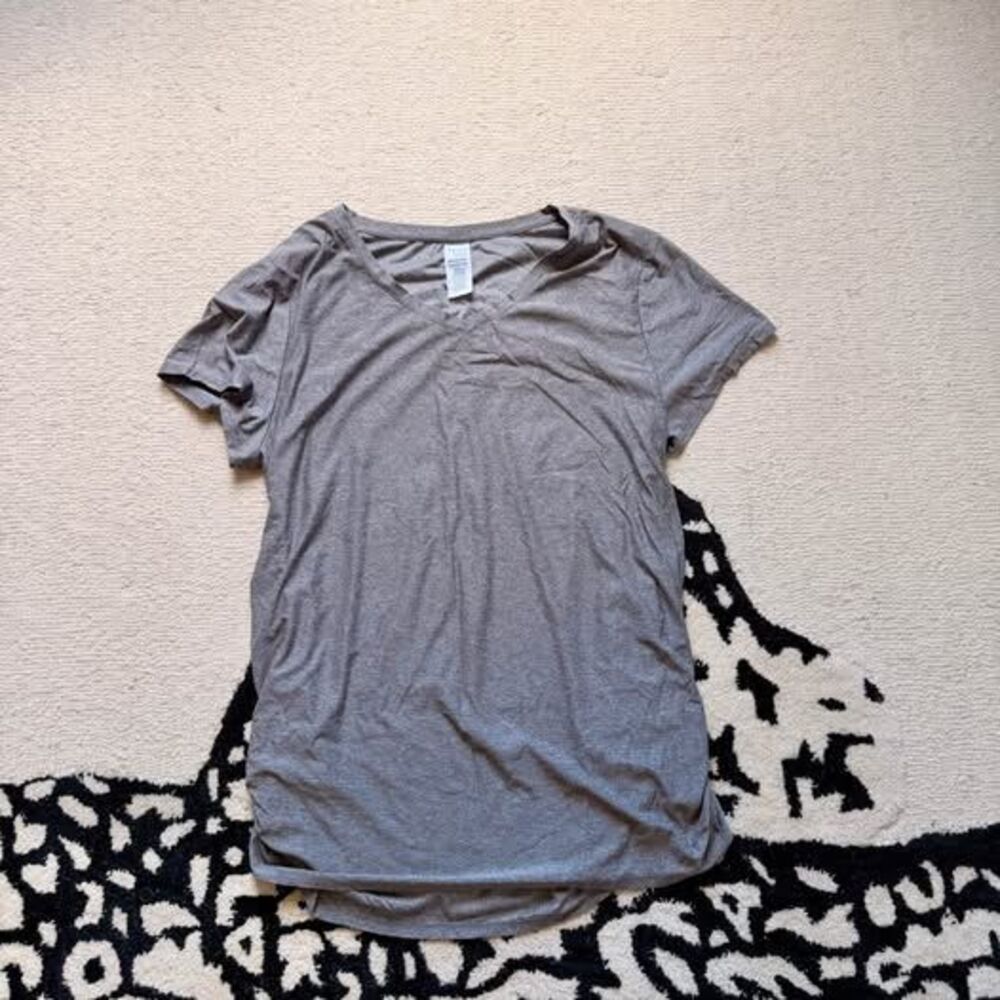 Time and Tru Maternity V-Neck T-Shirt XXL / 2X Size 20